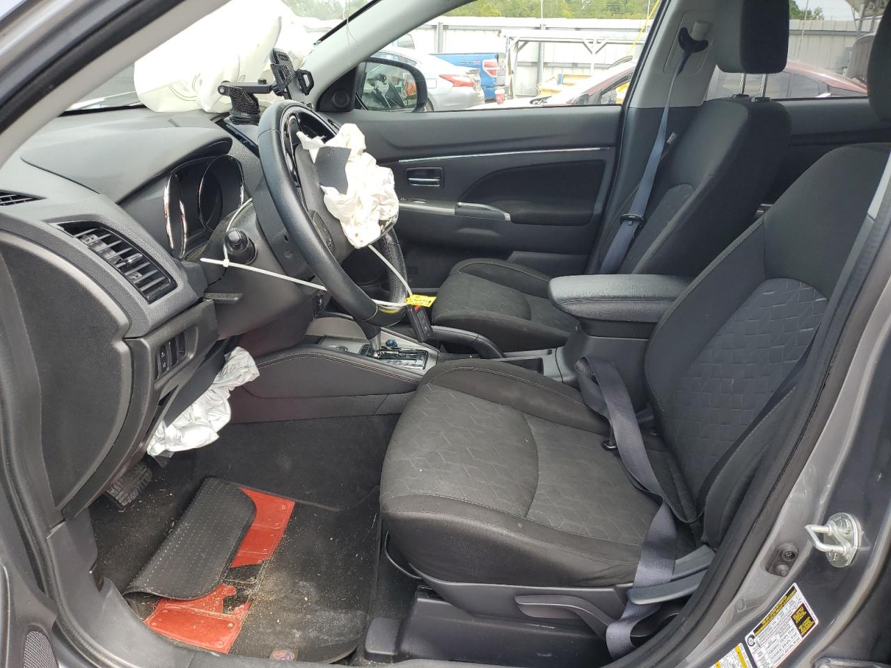 MITSUBISHI OUTLANDER ES