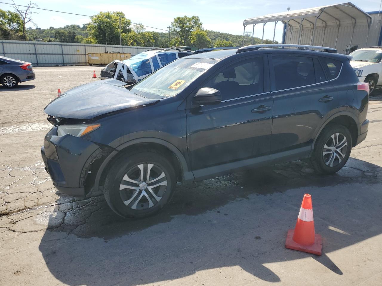TOYOTA RAV4 LE