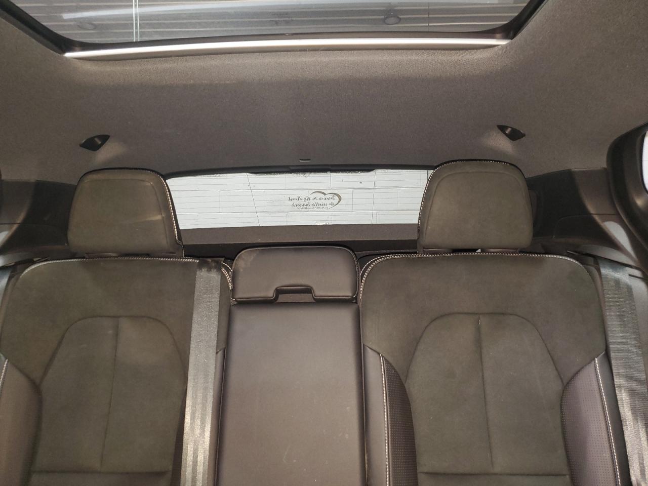 VOLVO XC40 T5 R-DESIGN