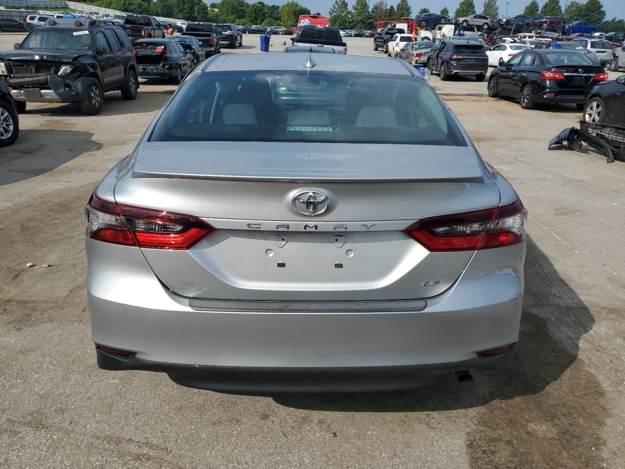 TOYOTA CAMRY LE