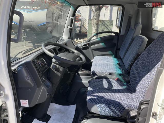 2023 ISUZU NPR HD - JALC4W160P7012804