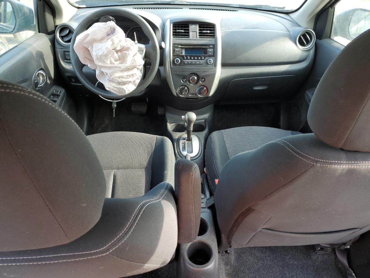 NISSAN VERSA S
