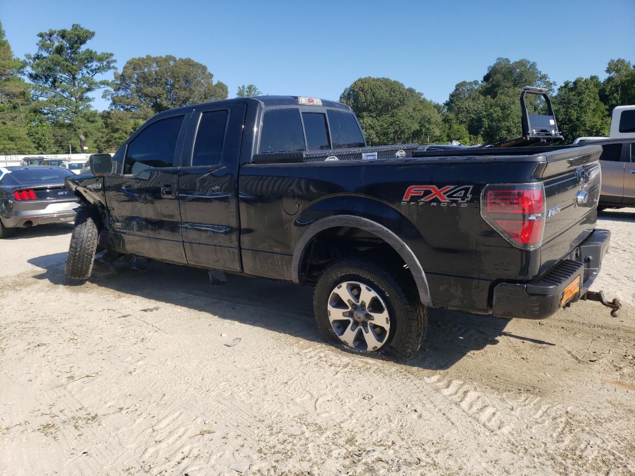 FORD F-150 SUPER CAB