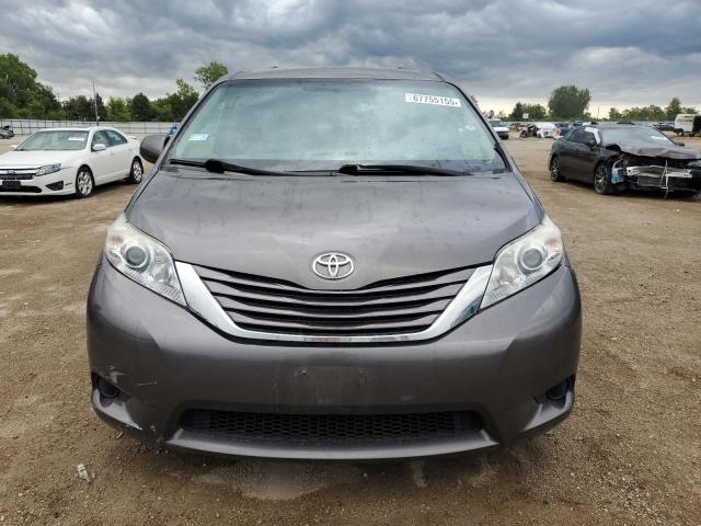 2017 TOYOTA SIENNA LE 5TDKZ3DC5HS819776