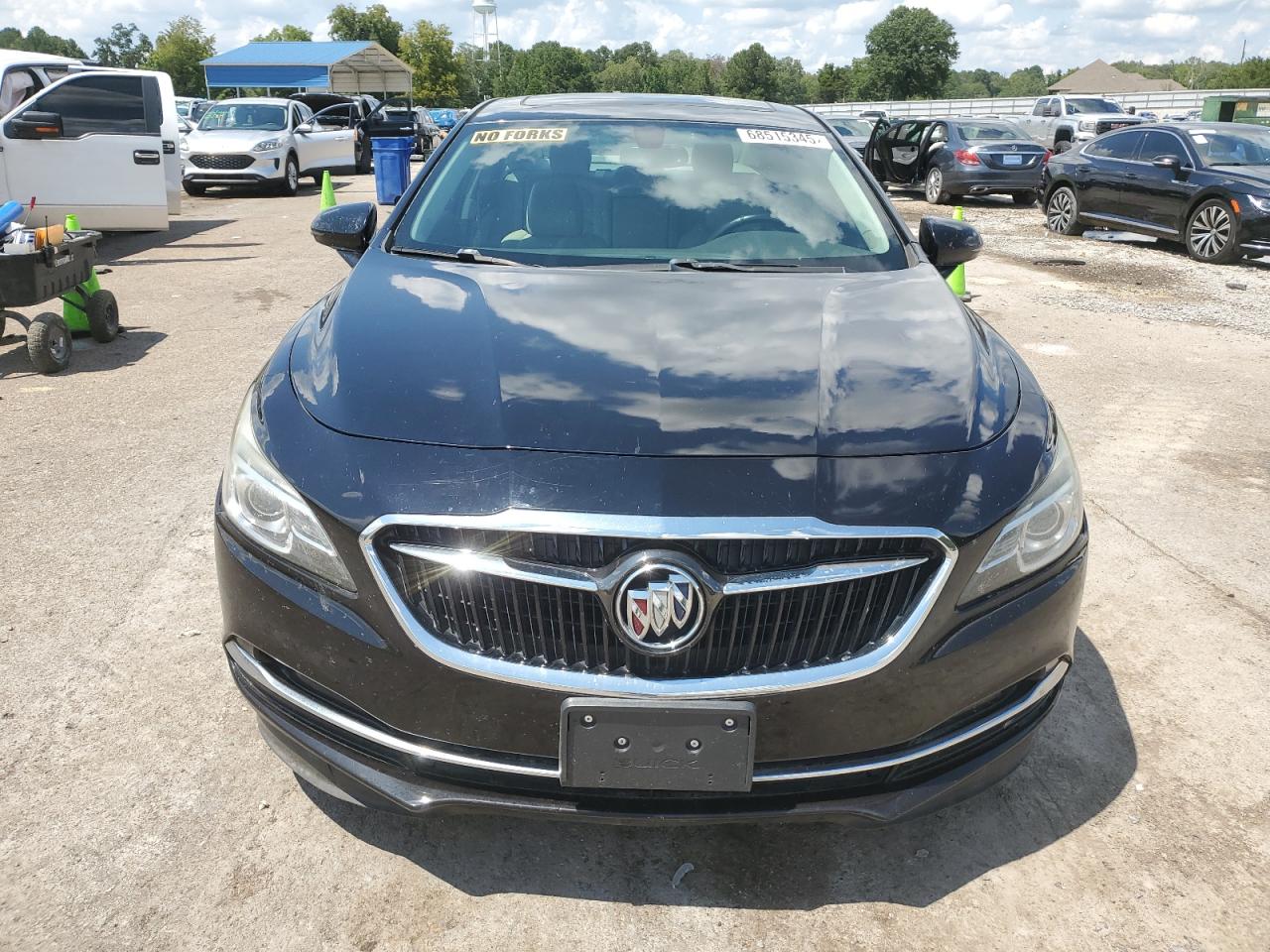 BUICK LACROSSE ESSENCE