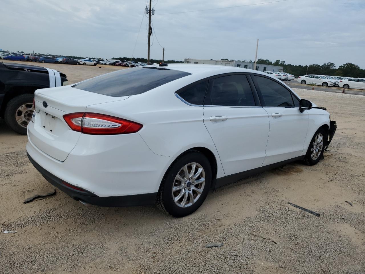 FORD FUSION S