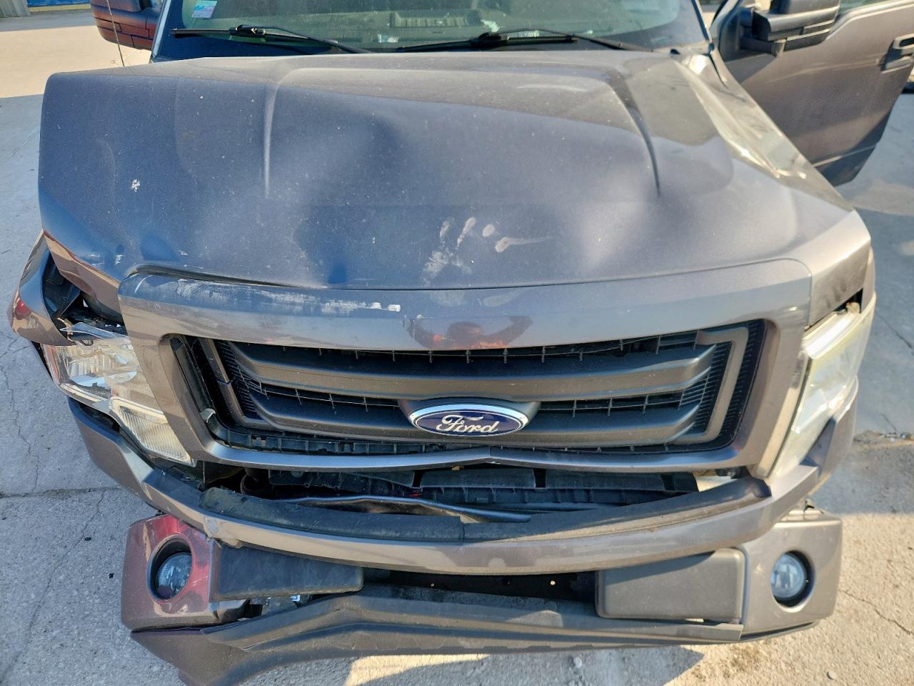 FORD F-150 SUPER CAB