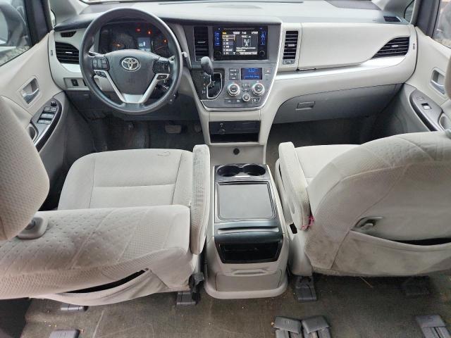 2017 TOYOTA SIENNA LE - 5TDKZ3DCXHS891511