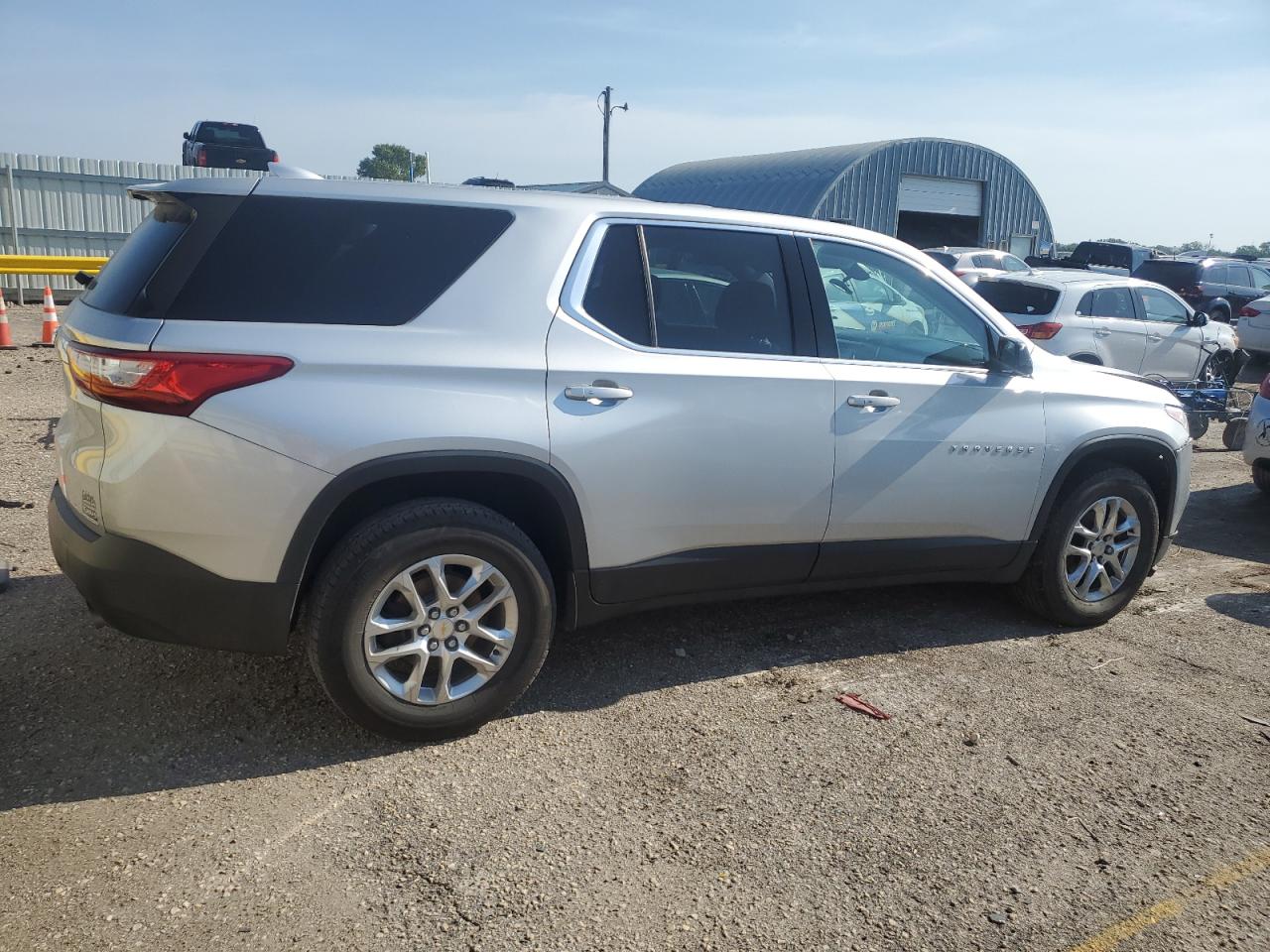 CHEVROLET TRAVERSE LS