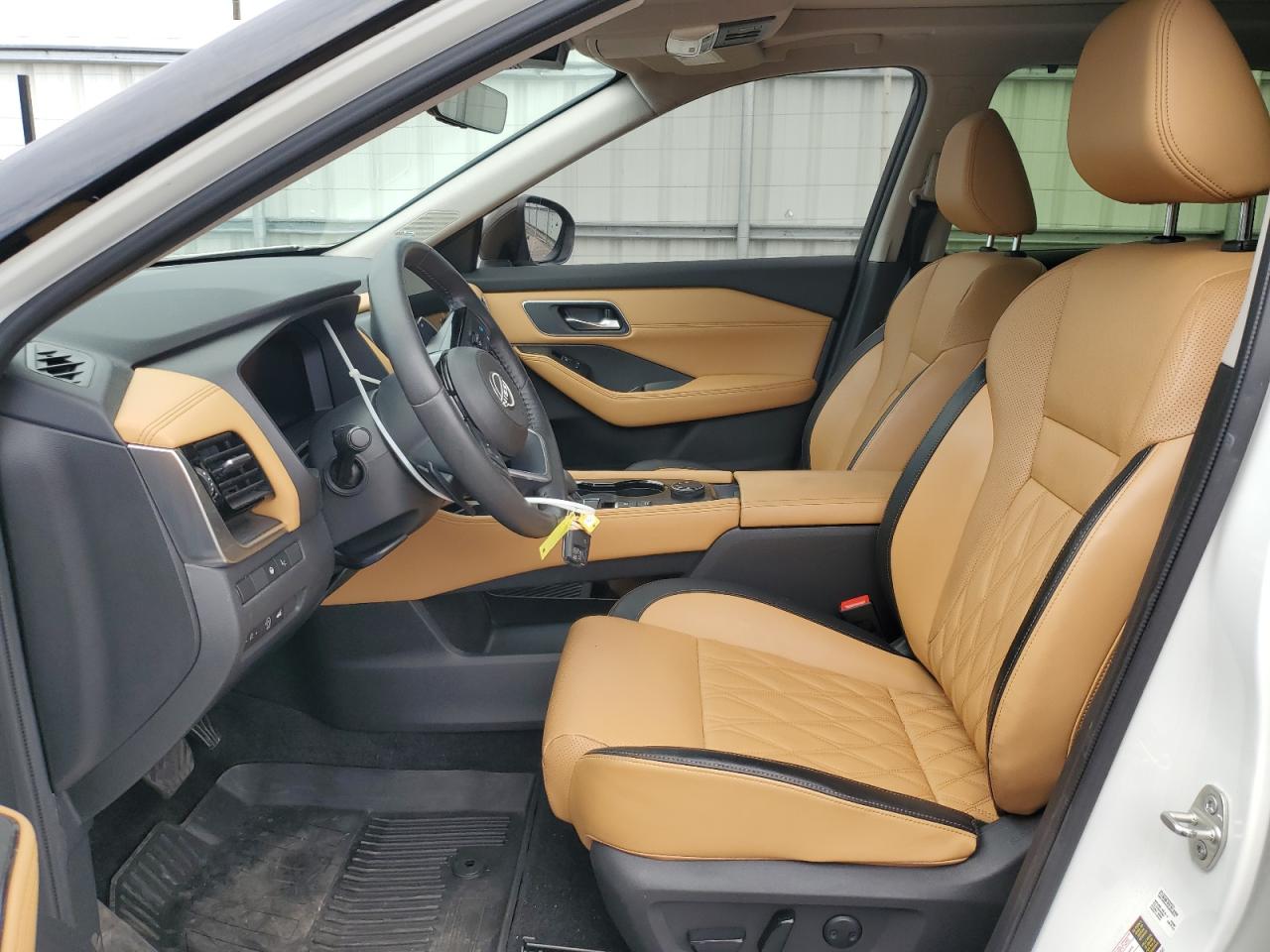 NISSAN ROGUE PLATINUM