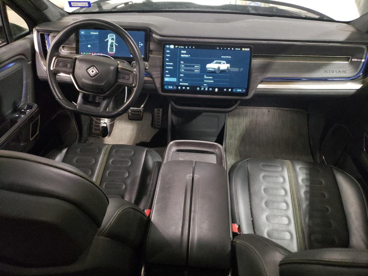 RIVIAN R1T ADVENTURE