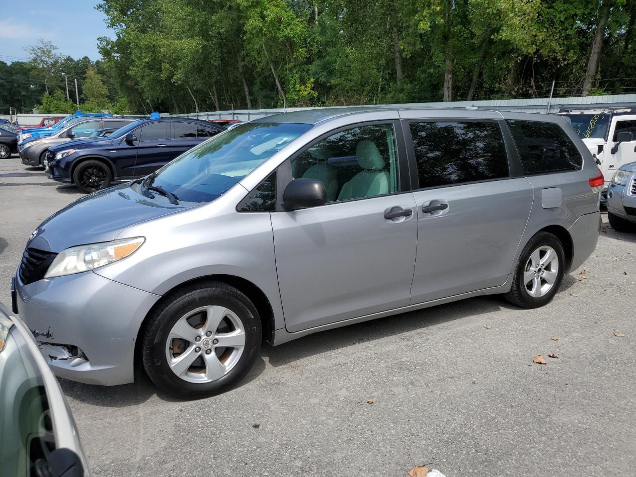 TOYOTA SIENNA