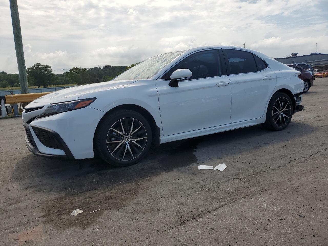 TOYOTA CAMRY SE NIGHT SHADE