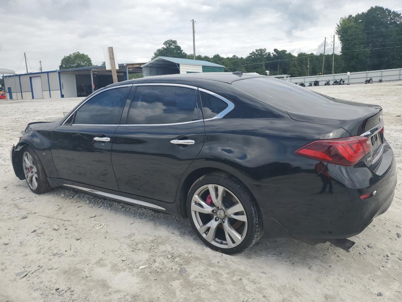 INFINITI Q70 3.7 LUXE