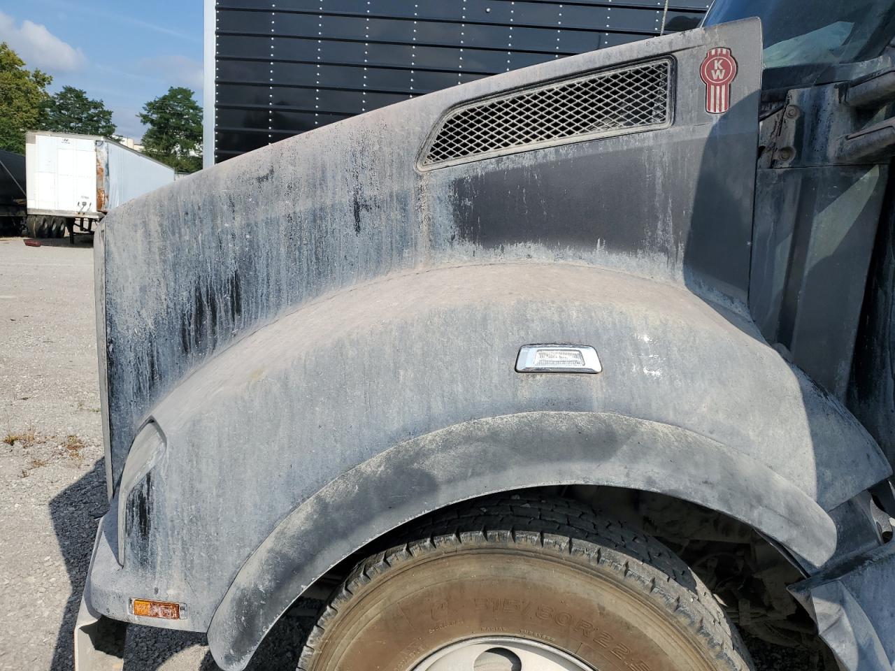 Lot #3246061202 2020 KENWORTH T880