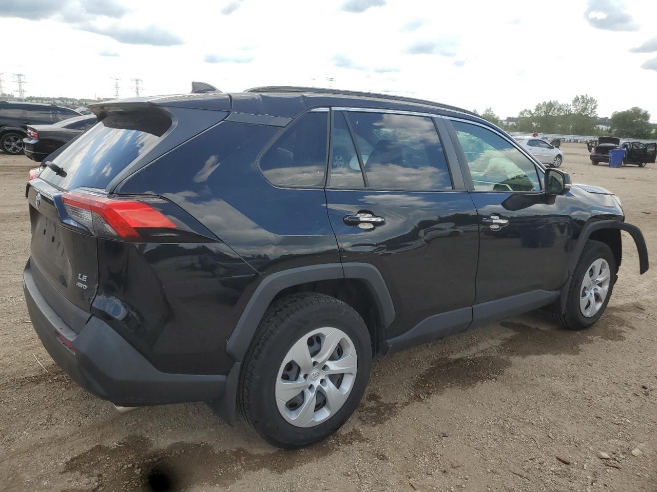 TOYOTA RAV4 LE
