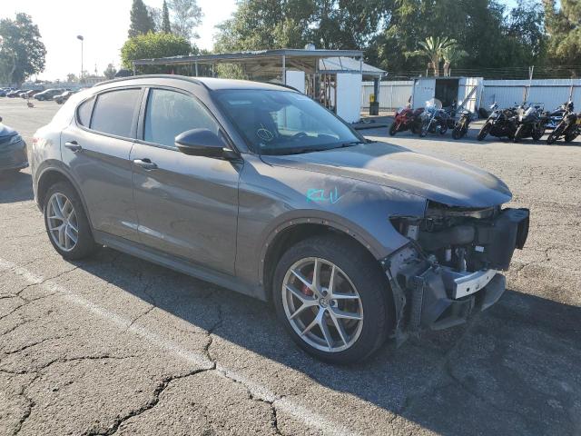 2018 ALFA ROMEO STELVIO TI SPORT ZASFAKNN2J7C01955