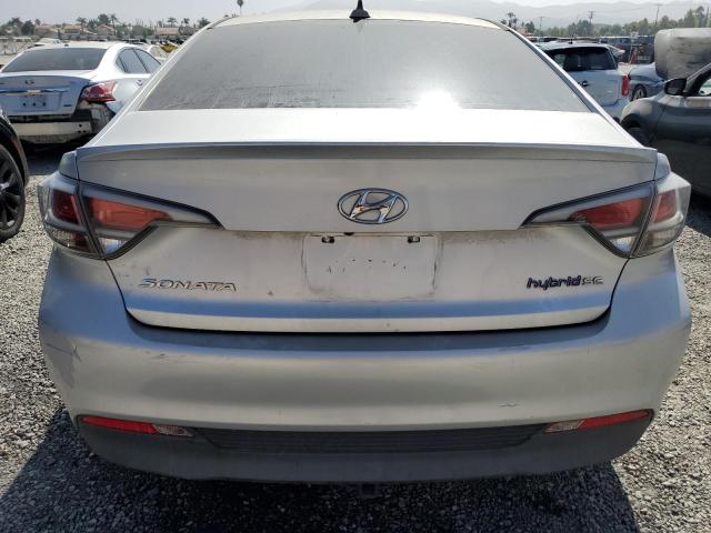 2017 HYUNDAI SONATA HYB KMHE24L33HA063138