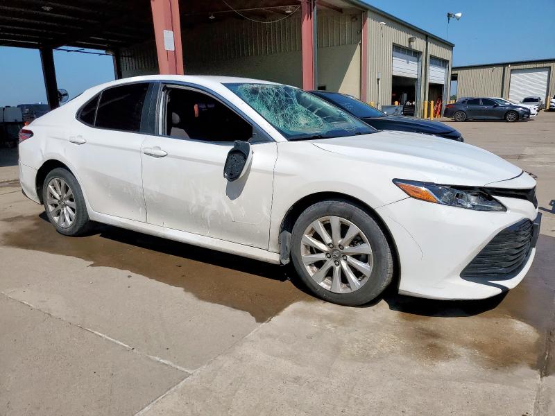 2020 TOYOTA CAMRY LE 4T1C11AK8LU926915