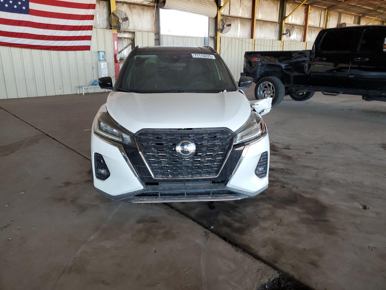 NISSAN KICKS SR
