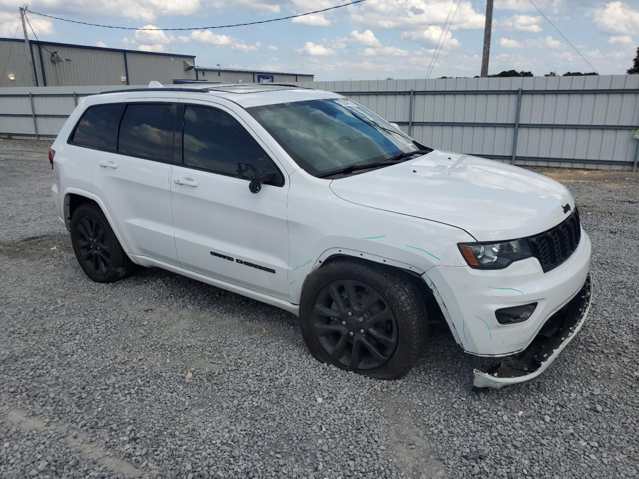 JEEP GRAND CHEROKEE LAREDO