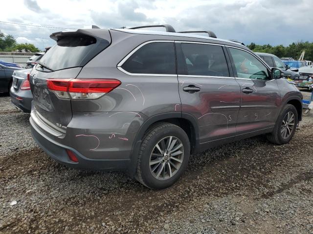 2018 TOYOTA HIGHLANDER 5TDJZRFH0JS560126