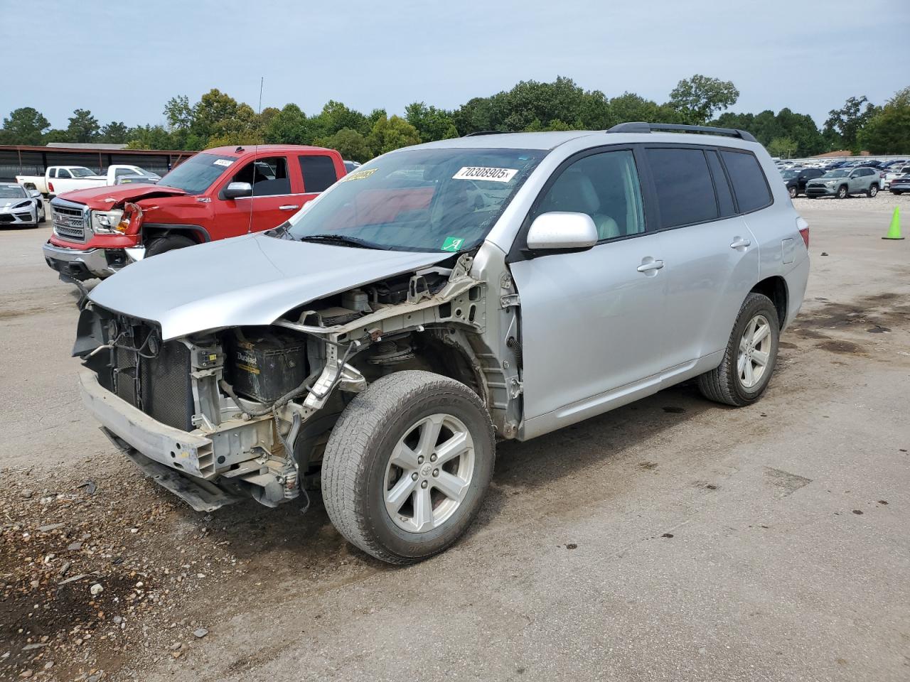 TOYOTA HIGHLANDER