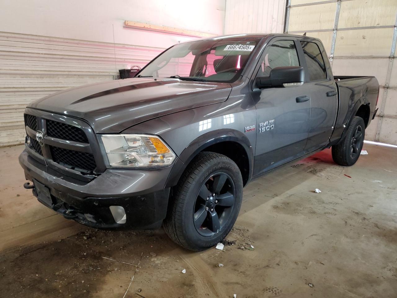 RAM 1500 SLT