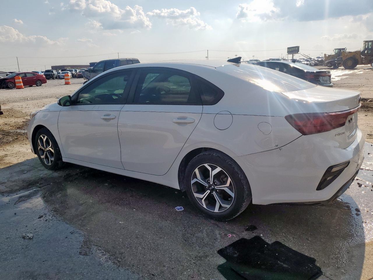 KIA FORTE FE