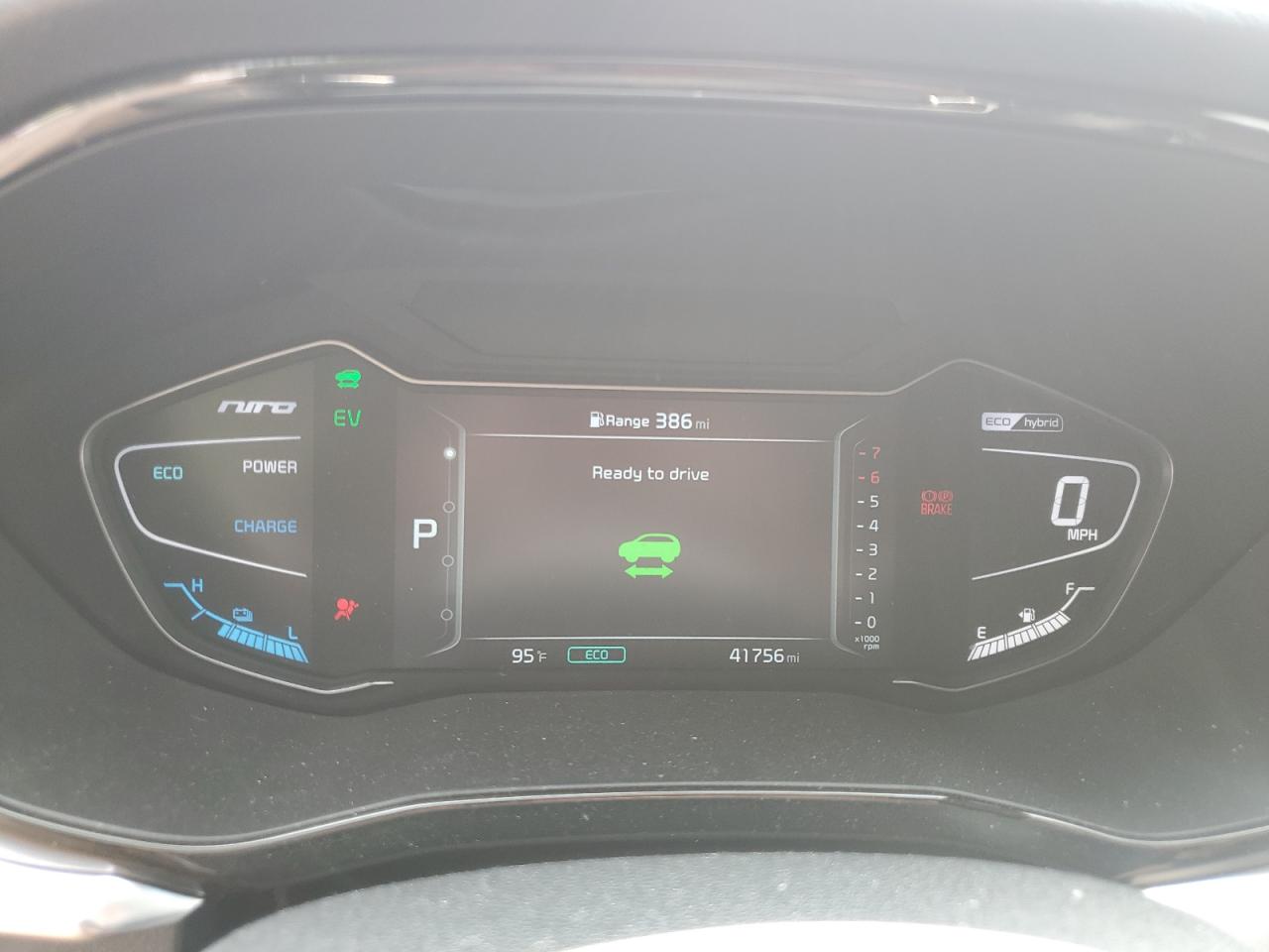 KIA NIRO TOURING SPECIAL EDITION