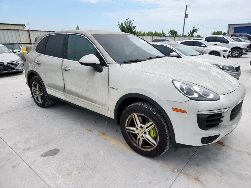 2016 PORSCHE CAYENNE SE WP1AE2A23GLA62064