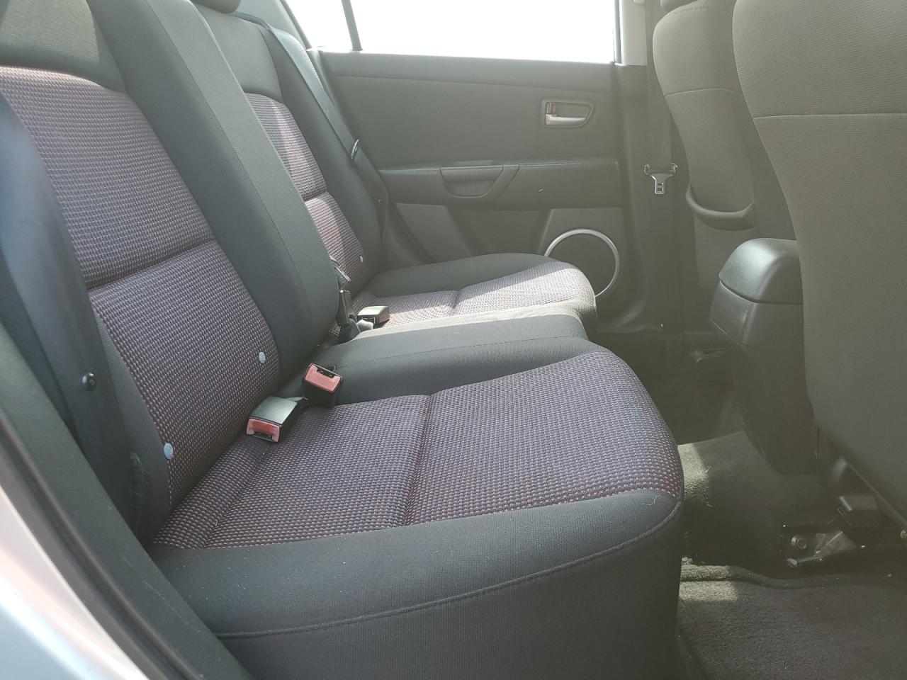 Lot #3259679381 2004 MAZDA 3 S