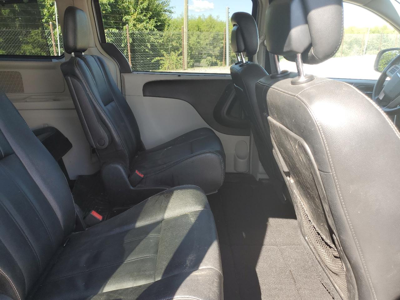 CHRYSLER TOWN & COUNTRY TOURING