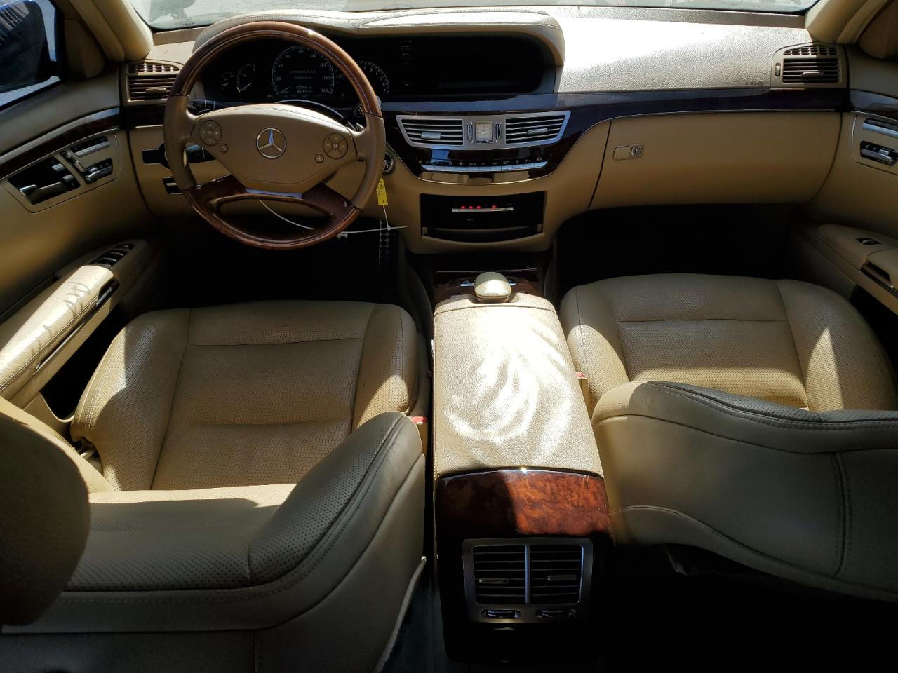 MERCEDES-BENZ S-CLASS 550
