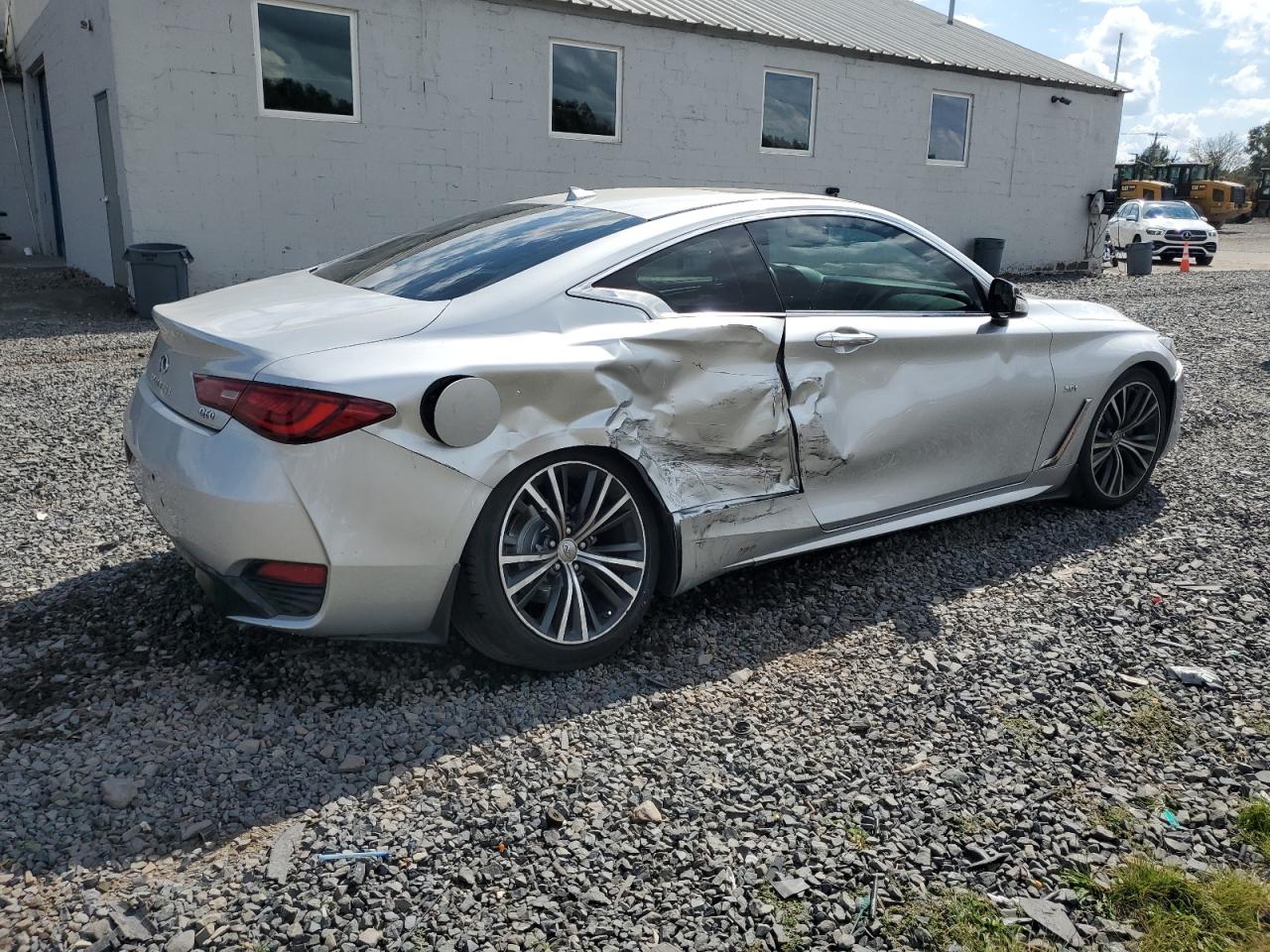 INFINITI Q60 PREMIUM
