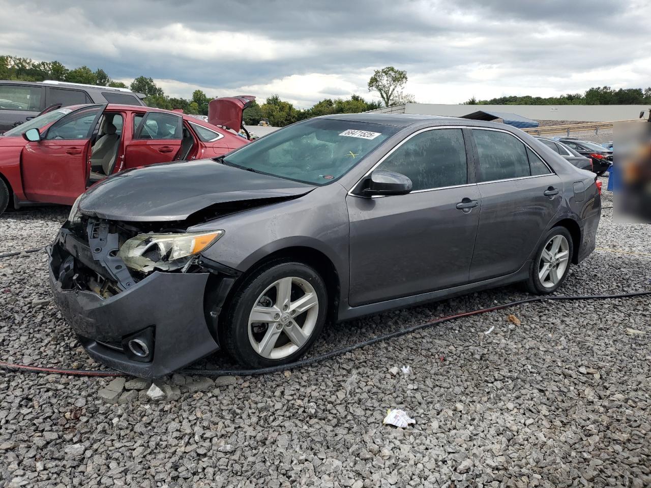 TOYOTA CAMRY L