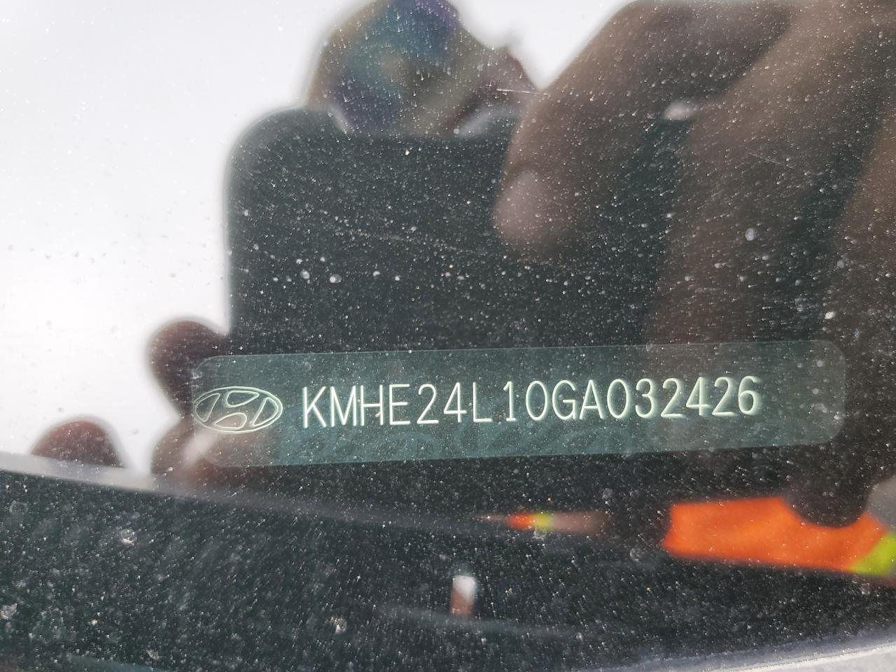 HYUNDAI SONATA HYBRID