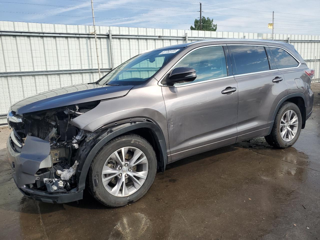 TOYOTA HIGHLANDER XLE