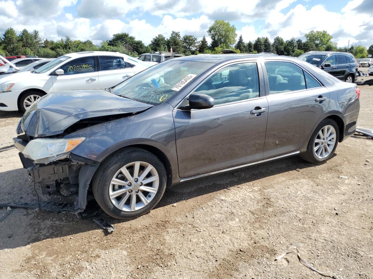 TOYOTA CAMRY BASE