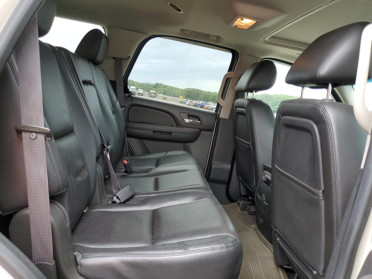 CHEVROLET TAHOE K1500 LTZ