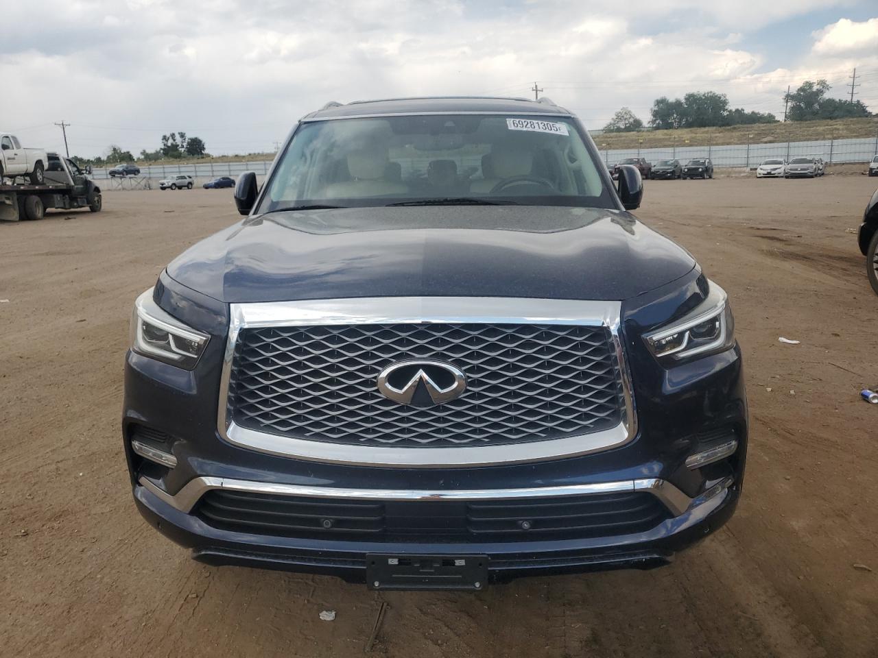 INFINITI QX80 BASE