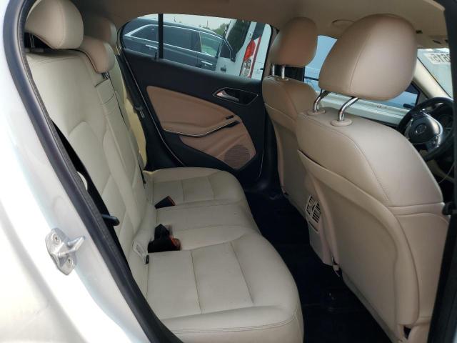 2015 MERCEDES-BENZ GLA 250 WDCTG4EB8FJ134262