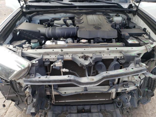 2018 TOYOTA 4RUNNER SR JTEBU5JR2J5567897