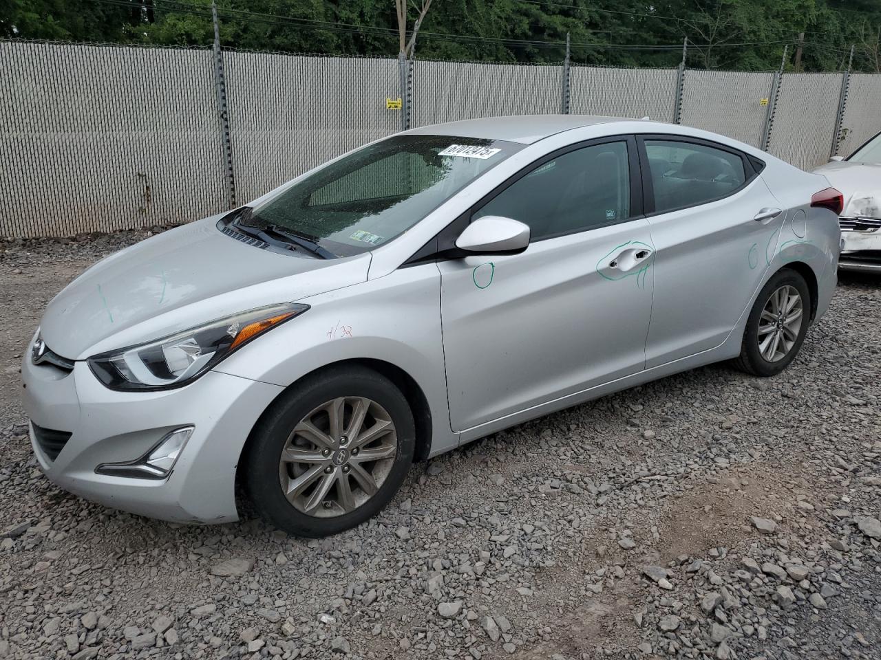 HYUNDAI ELANTRA SE