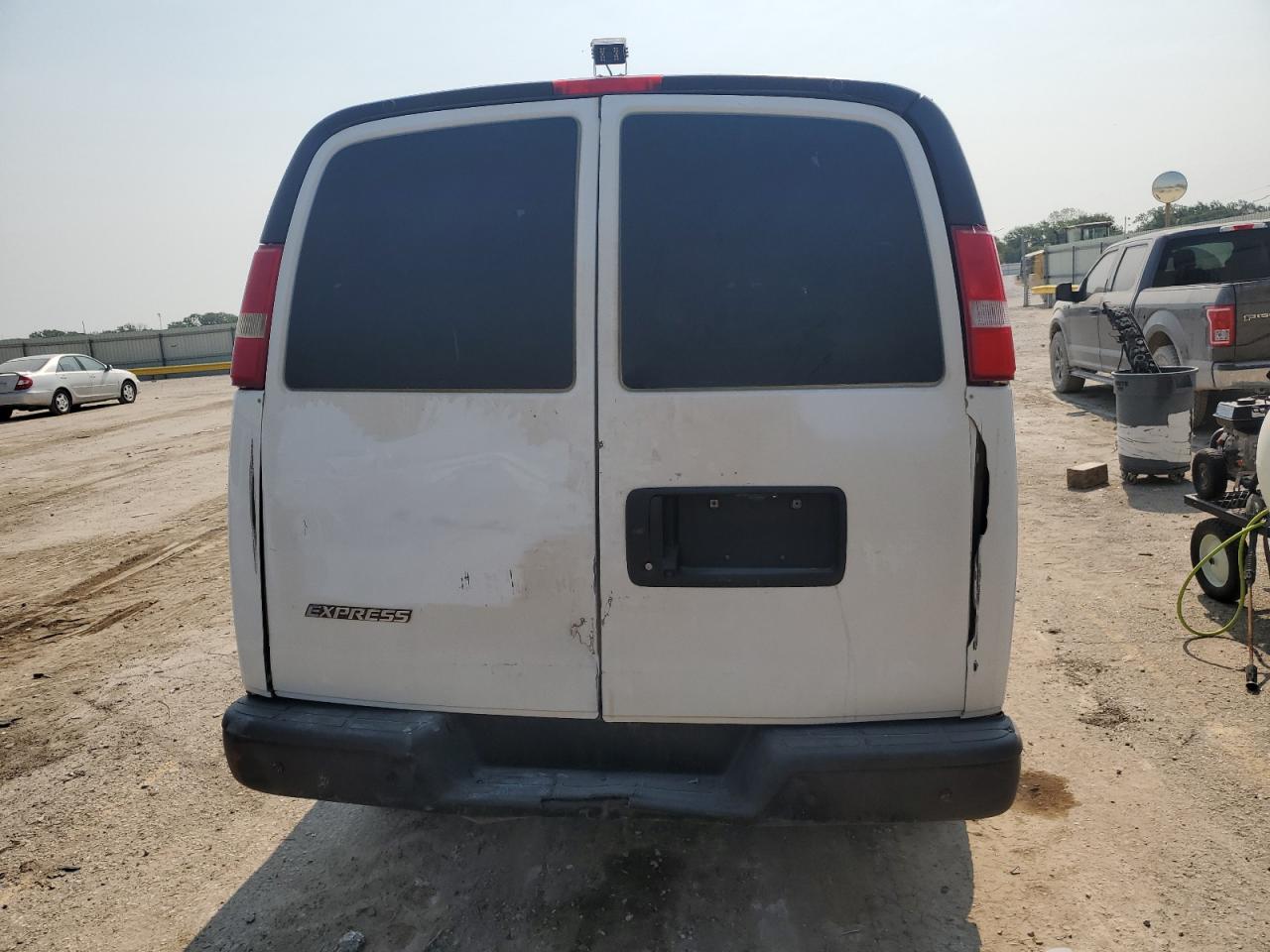 CHEVROLET EXPRESS G2500