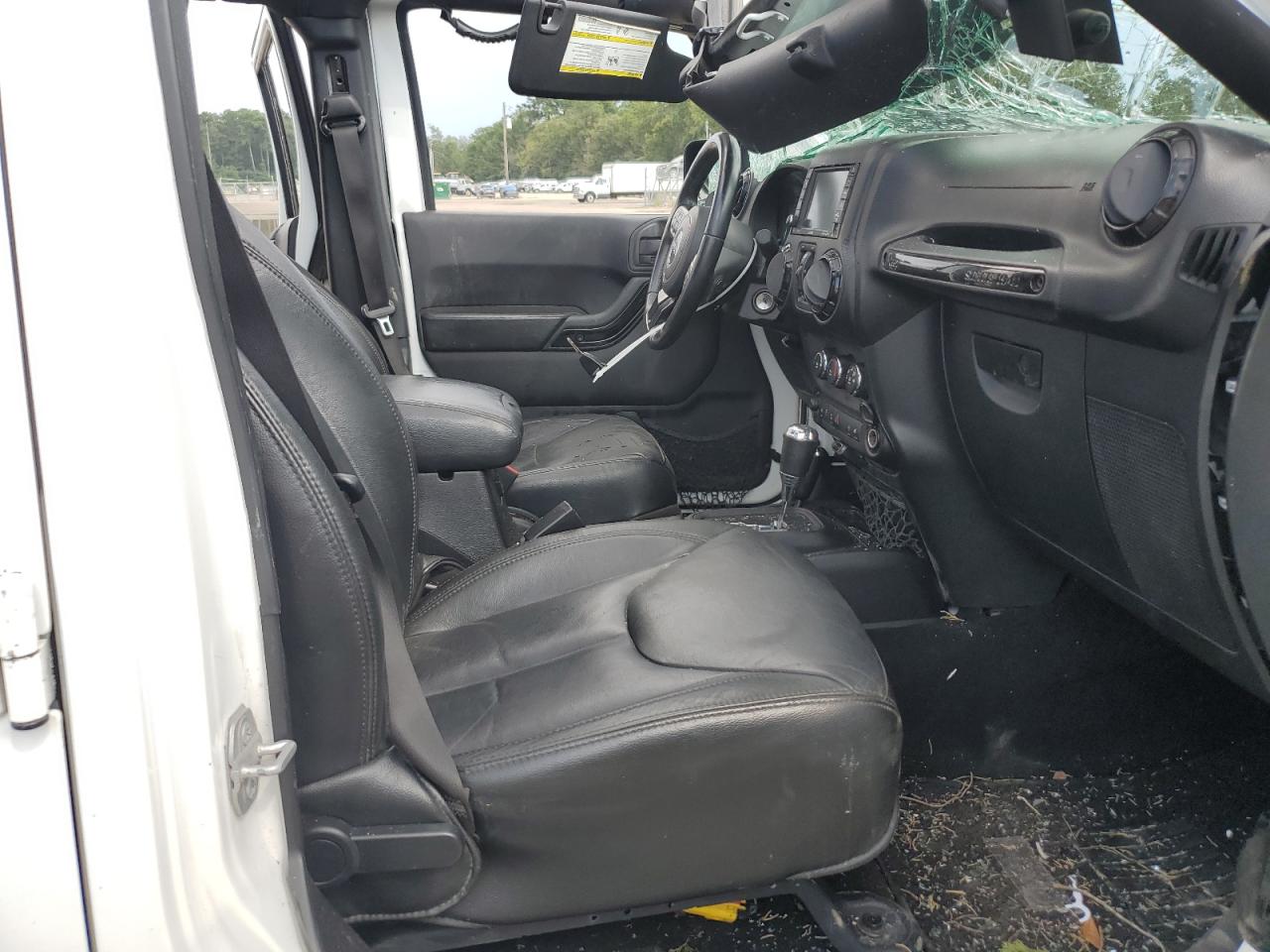 JEEP WRANGLER SAHARA