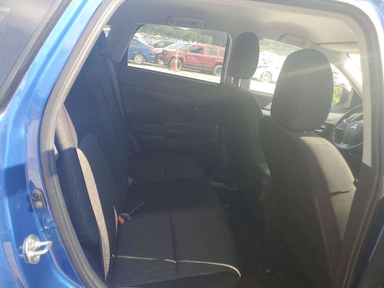 MITSUBISHI OUTLANDER ES