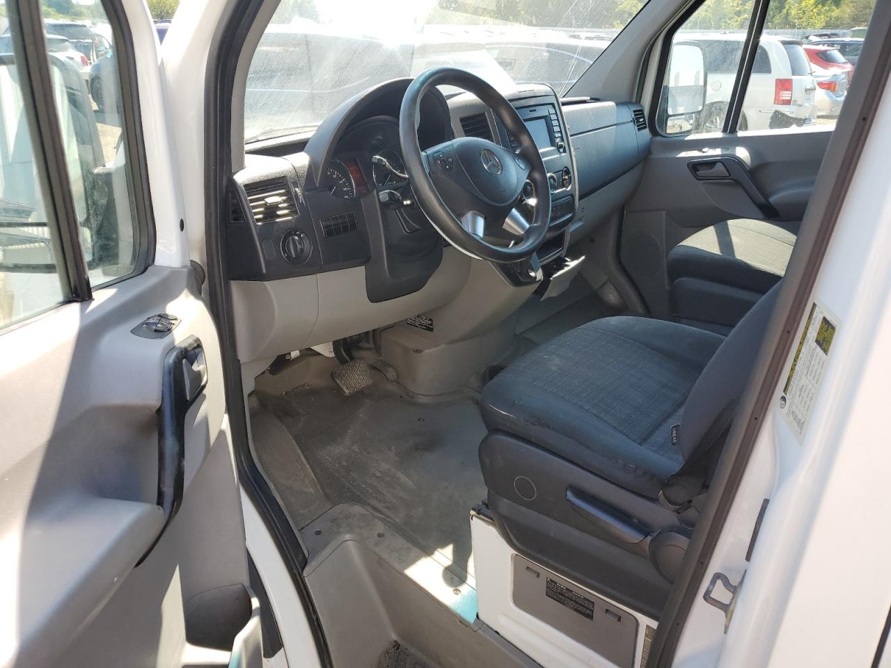 MERCEDES-BENZ SPRINTER 2500