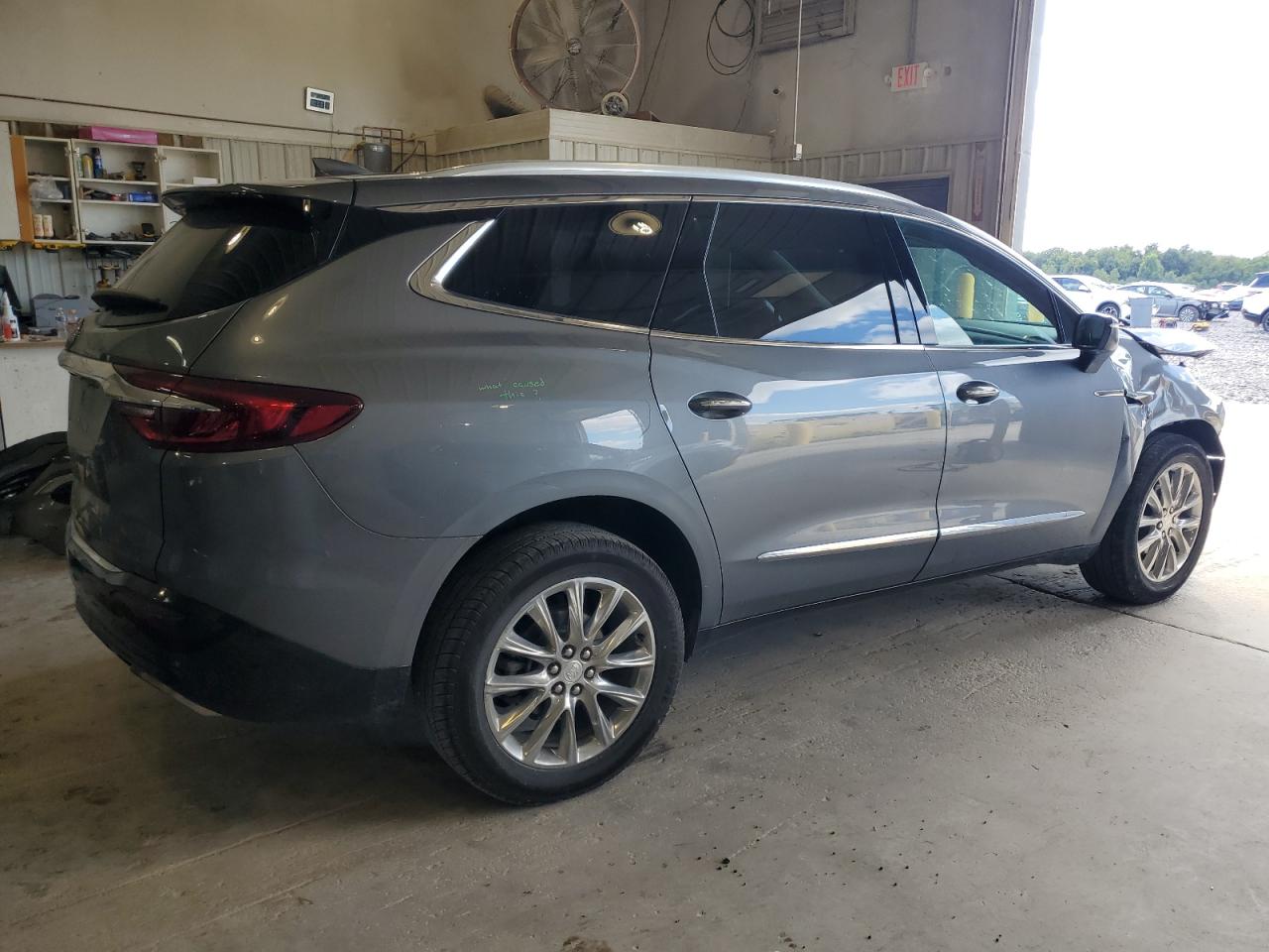 BUICK ENCLAVE ESSENCE