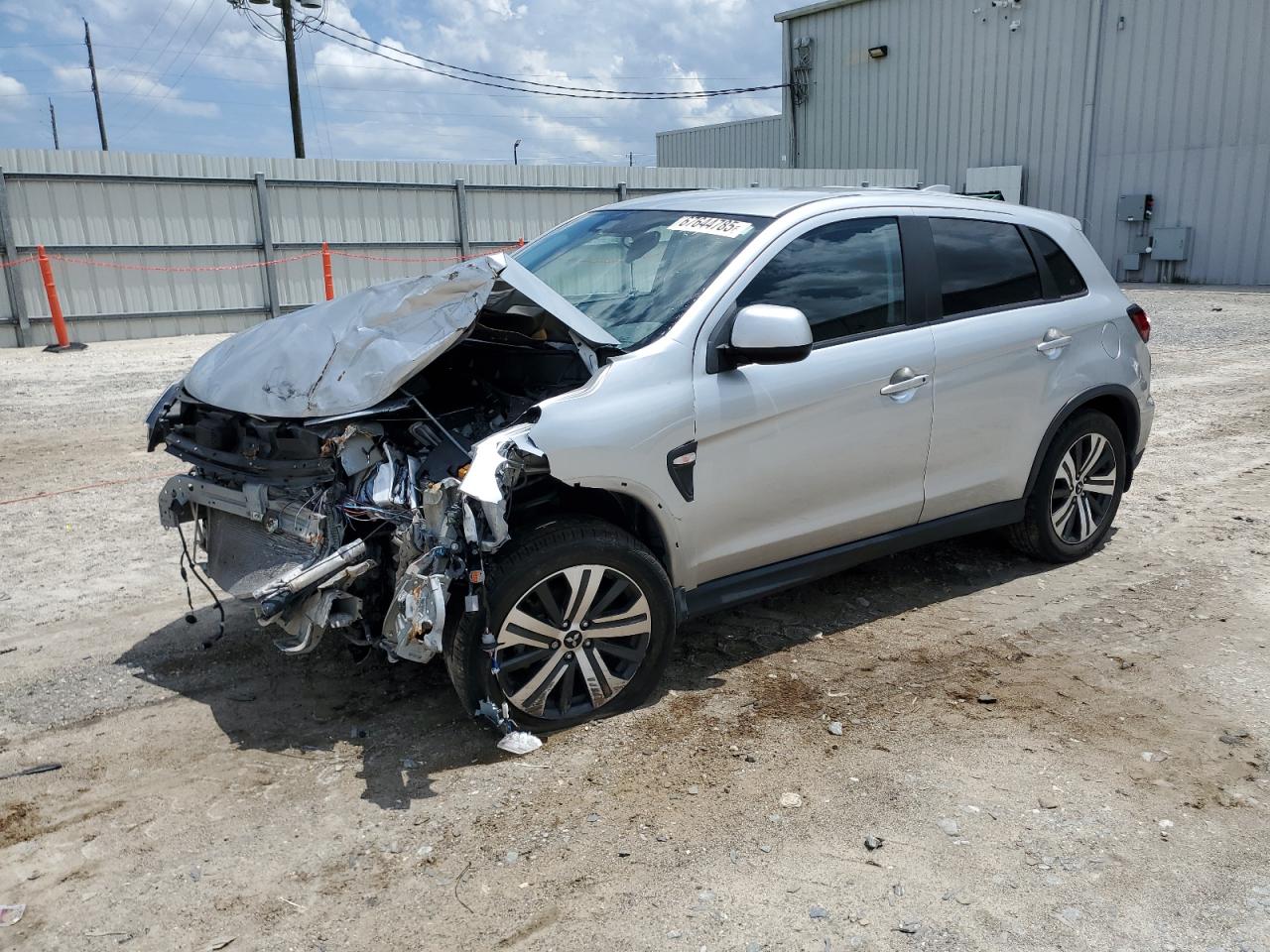 MITSUBISHI OUTLANDER S/SE